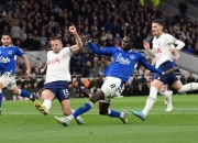 开云官方app入口-法兰克福球员集体伤愈，士气高昂备战下场比赛的简单介绍