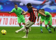 开云体育在线-克罗托内客场战胜对手，抢得关键三分的简单介绍