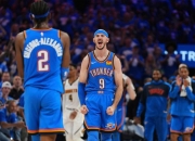 开云体育在线-马刺完胜湖人，卡鲁索高光表现