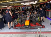 开云体育官网-红牛车队鏖战迈凯伦，汉密尔顿惊艳四座的简单介绍