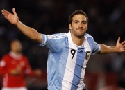 开云在线直播-从伦敦硬地到墨尔本艳阳，纳达尔的非典型火热与网球哲学的胜利