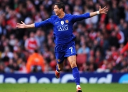 开云下载-当猛龙遇上国王，布克如何用唯一性统治全场