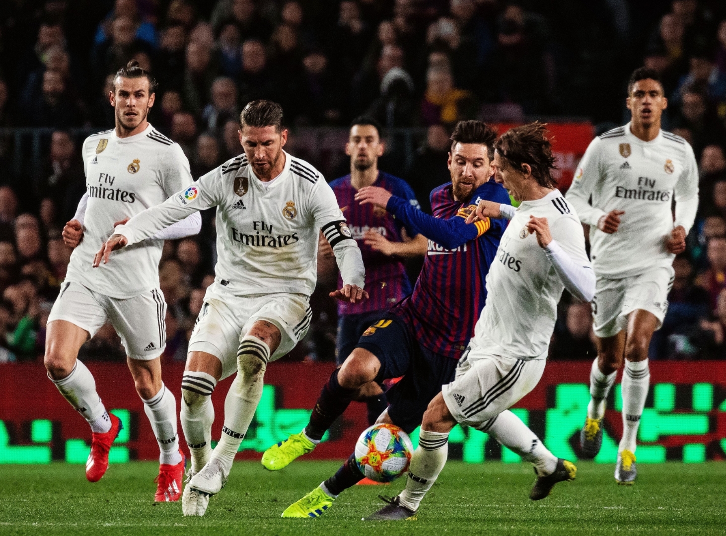 多特蒙德强势皇马,格列兹曼制霸全场的简单介绍 多特蒙德强势皇马,格列兹曼制霸全场的简单介绍