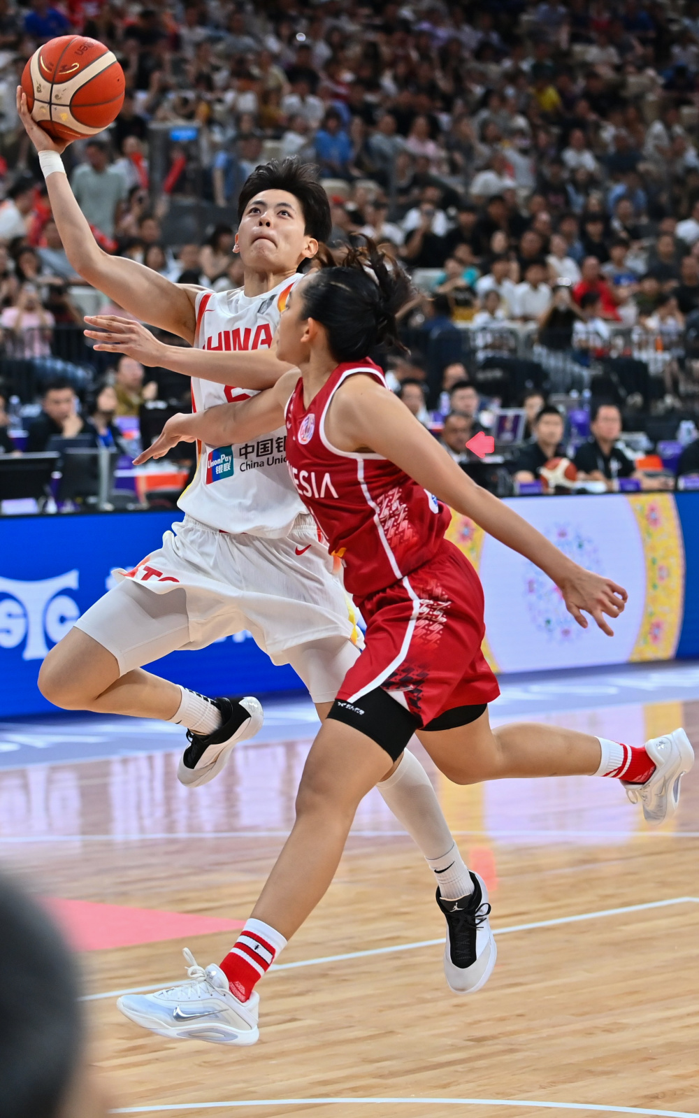 队员表现出色,为亚洲比赛注入新动力的简单介绍 队员表现出色,为亚洲比赛注入新动力的简单介绍