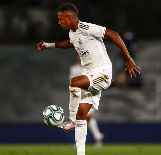 关于格拉纳达主场告捷,豪取三连胜壮大士气的信息 关于格拉纳达主场告捷,豪取三连胜壮大士气的信息