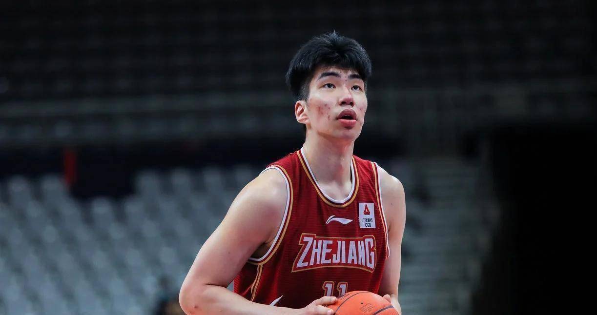 人新赛季表现出色,球队斩获三连胜的简单介绍 人新赛季表现出色,球队斩获三连胜的简单介绍