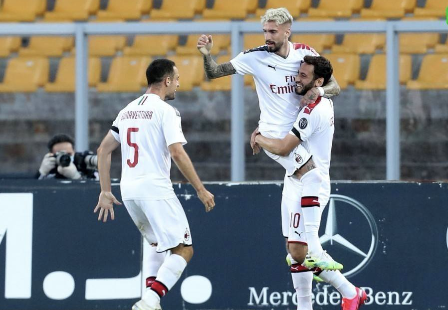 关于圣彼得堡球队客场大胜,领跑积分榜的信息 关于圣彼得堡球队客场大胜,领跑积分榜的信息