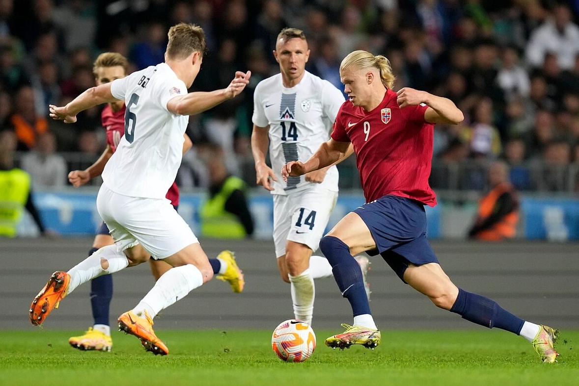 斯洛文尼亚球队豪取胜利,向前迈进比赛 斯洛文尼亚球队豪取胜利,向前迈进比赛