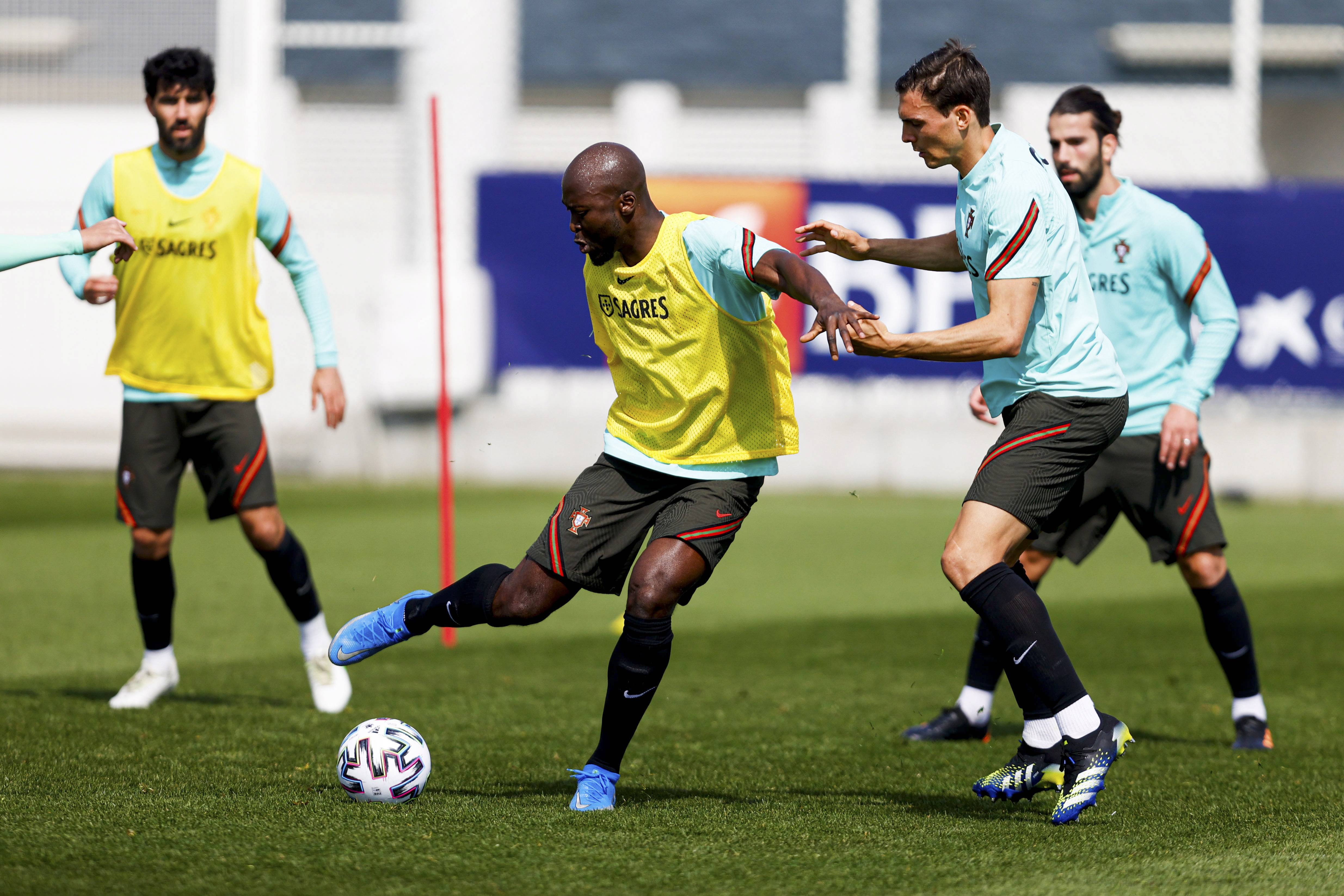 葡萄牙国家队备战明年欧洲锦标赛