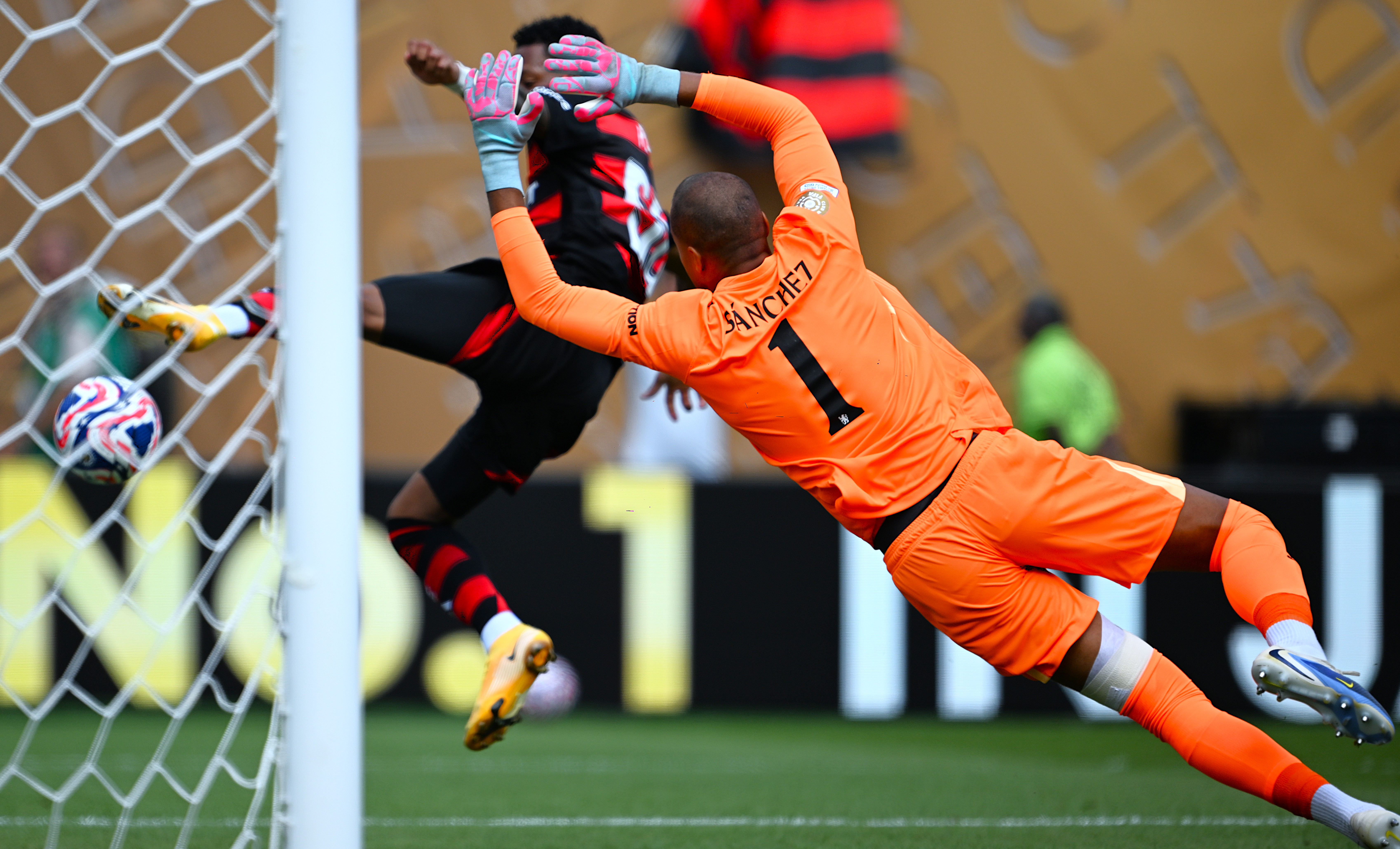 弗拉门戈打击对手,潜力无限争胜在望的简单介绍 弗拉门戈打击对手,潜力无限争胜在望的简单介绍