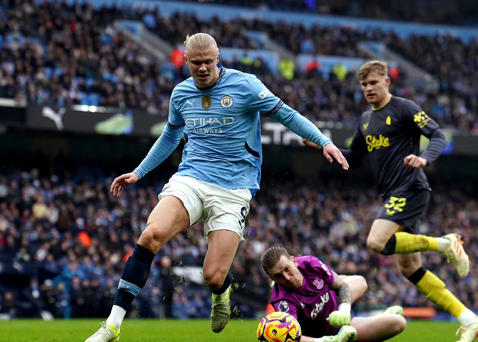 霍芬海姆再下一城,埃弗顿客场险胜的简单介绍 霍芬海姆再下一城,埃弗顿客场险胜的简单介绍