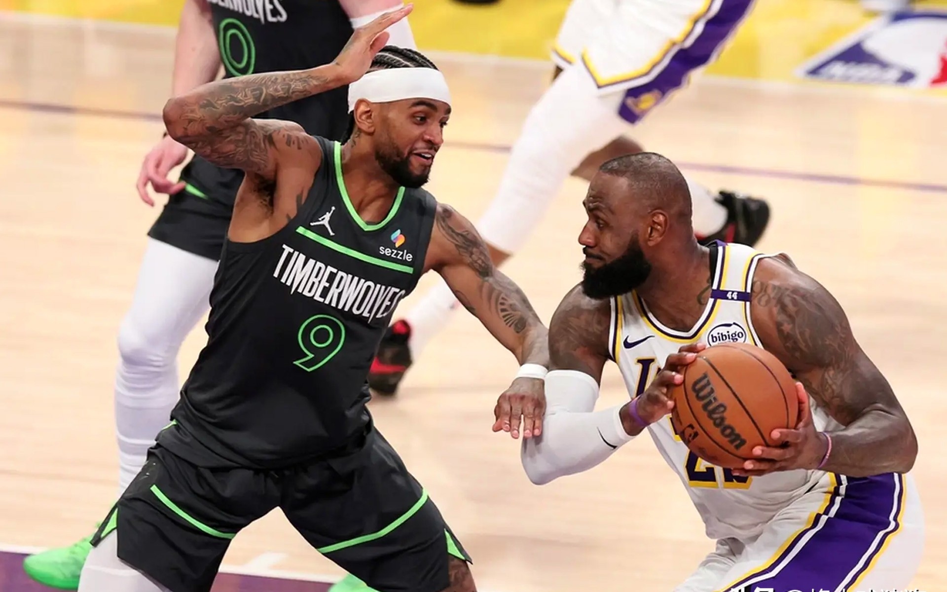 湖人遇阻势头,一丢一胜缓启进攻的简单介绍 湖人遇阻势头,一丢一胜缓启进攻的简单介绍