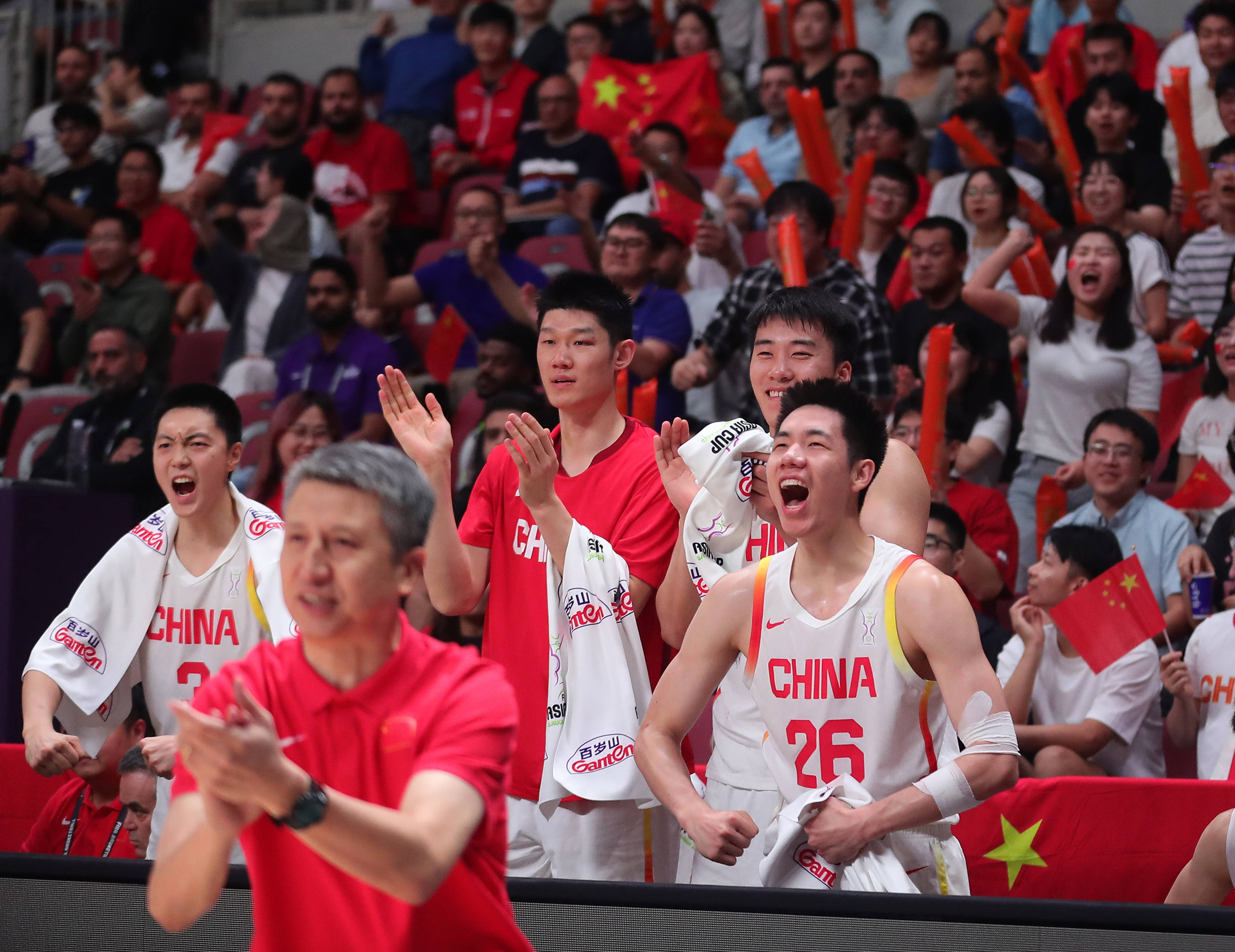 关于国内篮球联赛近日迎来激烈角逐的信息