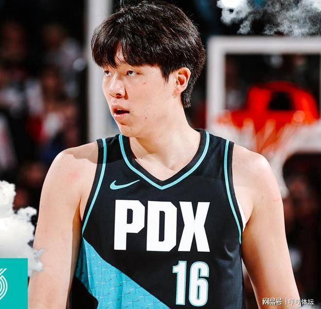 关于火箭险胜勇士，易建联点燃赛场的信息