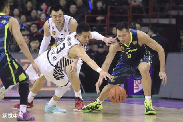江苏队完胜天津队,易建联统治全场 江苏队完胜天津队,易建联统治全场