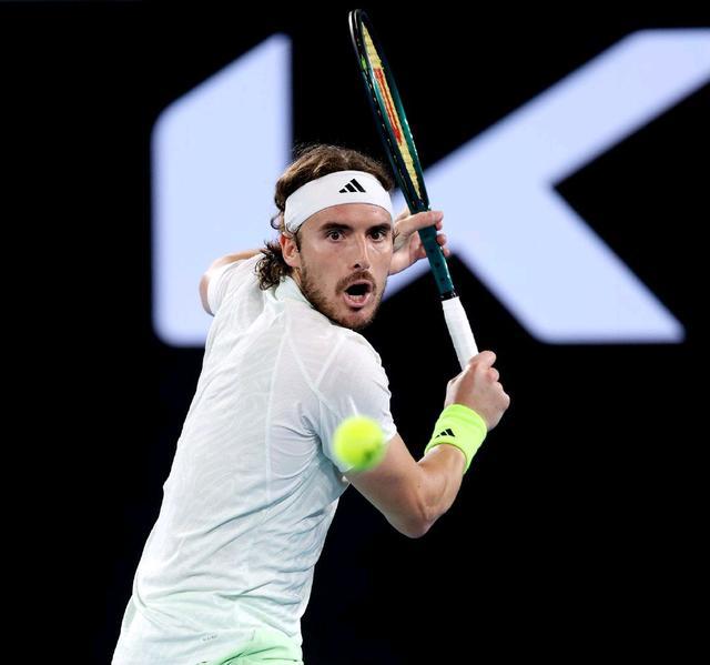 年终总决赛力克戴维斯杯，西西帕斯惊艳四座的简单介绍