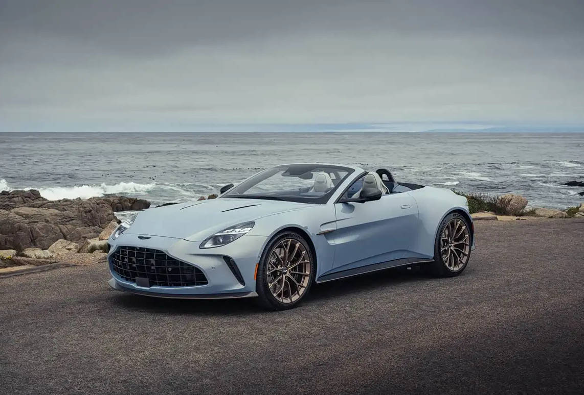 包含阿斯顿马丁轻取红牛二队，勒克莱尔惊艳四座的词条