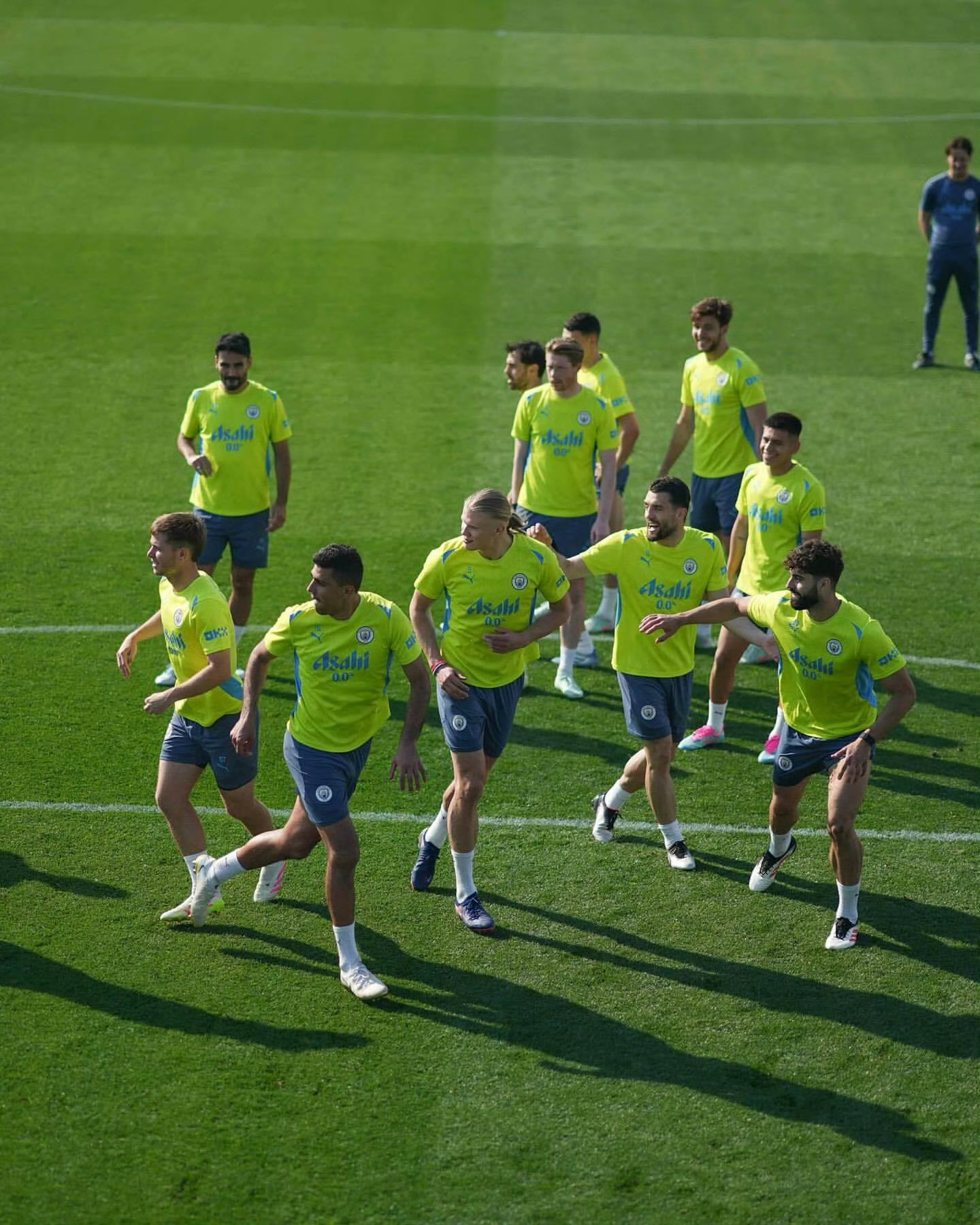 曼城鏖战日本，罗德里点燃赛场的简单介绍