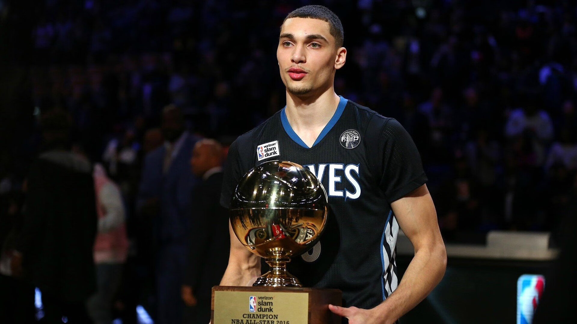 塞维利亚击溃希腊，恩佐成为关键先生