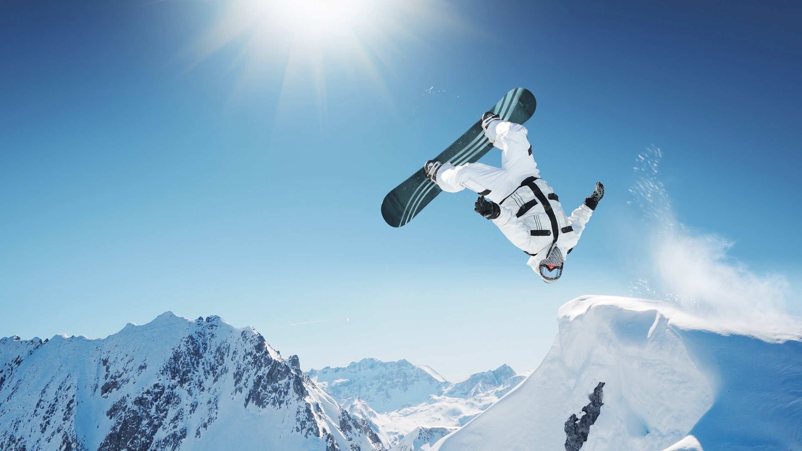 舞台越大越强,克瓦拉茨赫利亚的魔力与皇马厄瓜多尔之战的启示