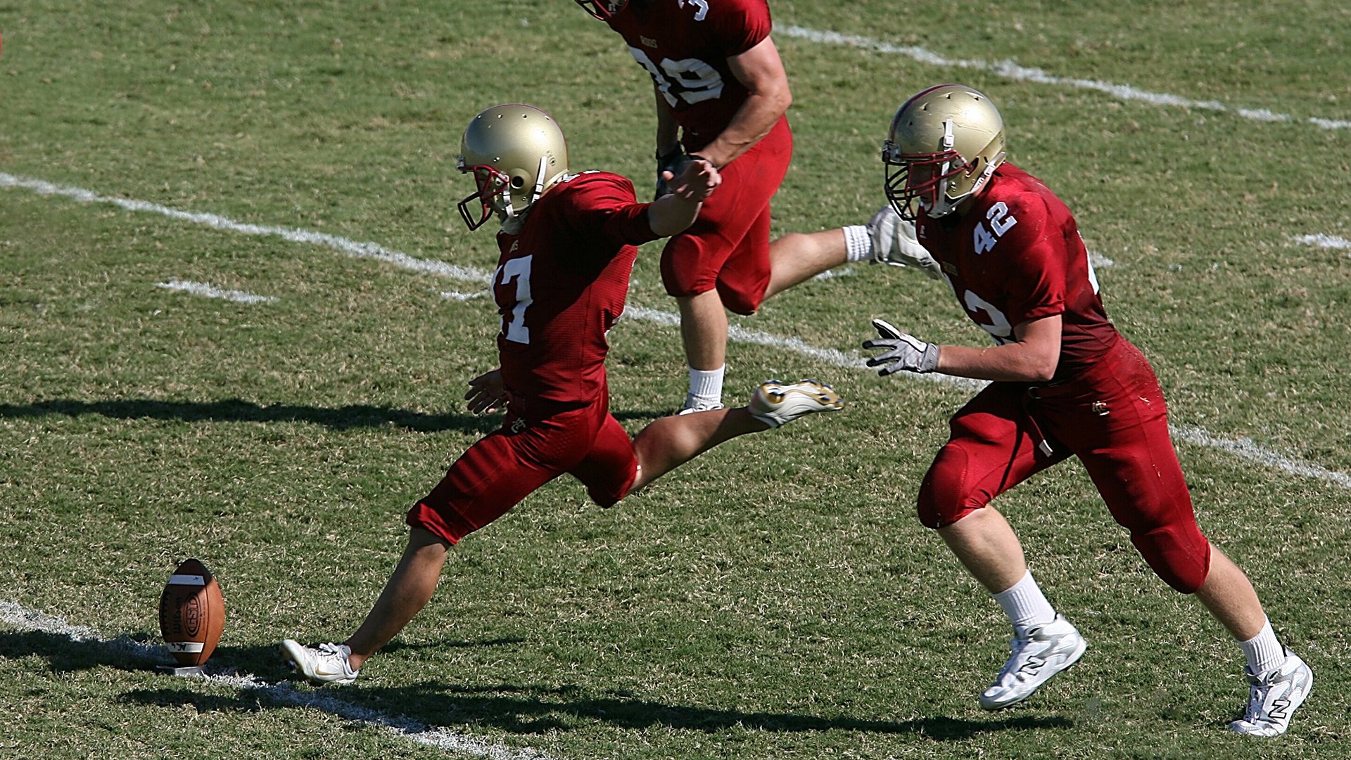 老鹰展翅，贝恩双面统治，一场攻防教科书击败湖人